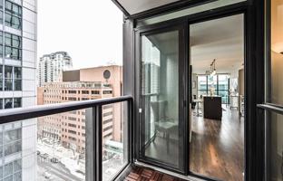 5-комнатная квартира в Торонто за C$1 191 000