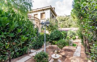 4-комнатный коттедж 295 м² в Маниатисе за 1 700 000 €