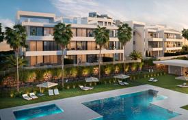 Апартаменты с большой террасой в резиденции с бассейном и садами, Эстепоне, Испания за 405 000 €