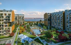 Новые апартаменты с видом на озеро в резиденции с бассейнами и спортивными площадками, Стамбул, Турция. Цена по запросу