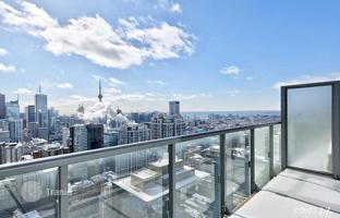 5-комнатная квартира на Гренвилл-стрит за C$1 190 000