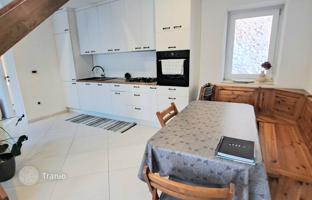3-комнатный дом 90 м² в Приморско-Горанской жупании за 285 000 €