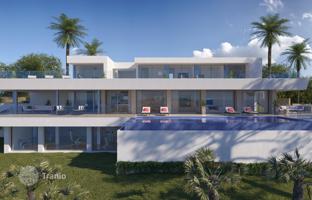 6-комнатный коттедж 1 330 м² в Морайре за 4 236 000 €
