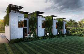 Новый комплекс вилл с бассейнами и террасами на крыше рядом с пляжем, Чангу, Бали, Индонезия за От $351 000