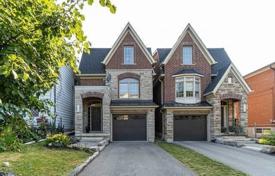 Дом в городе в Этобико, Торонто, Онтарио,  Канада за C$1 657 000