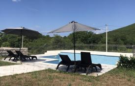 Меблированная вилла с бассейном и живописным видом, Загора, Черногория за 570 000 €