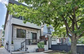 Дом в городе в Восточном Йорке, Торонто, Онтарио,  Канада за C$1 659 000