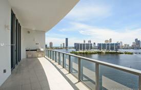 Пятикомнатные апартаменты с панорамным видом на океан в Авентуре, Флорида, США за $1 490 000