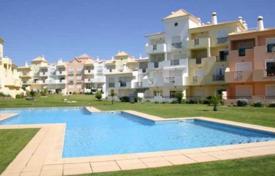 Квартира в закрытом комплексе с бассейном, Албуфейра, Португалия за 179 000 €