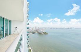 Солнечная трехспальная квартира с видом на океан в центре Майами, Флорида, США за 1 670 000 €
