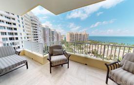 Меблированная квартира с видом на океан в резиденции на первой линии от пляжа, Ки Бискейн, Флорида, США за $2 300 000