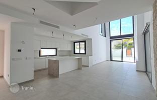 4-комнатная вилла 178 м² в Эль Альбире за 895 000 €