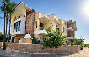 2-комнатная квартира 97 м² в Кити за 228 000 €