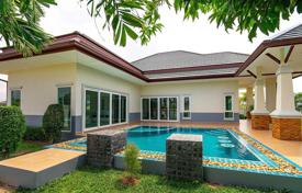 Просторный дом с 3 спальнями и бассейном в поселке в районе Bangsaray за $295 000