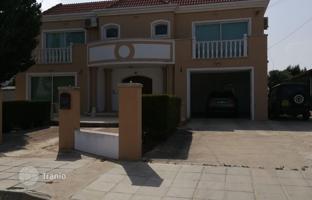 4-комнатная вилла 350 м² в Паралимни за 575 000 €