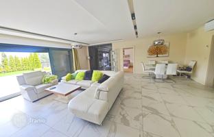 4-комнатная квартира 135 м² в Малинске за 729 000 €