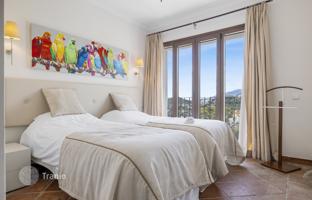 10-комнатный таунхаус 333 м² в Бенаависе за 1 095 000 €