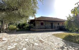 Каменный дом с садом и гостевым домиком на Пелопоннесе, Греция за 255 000 €