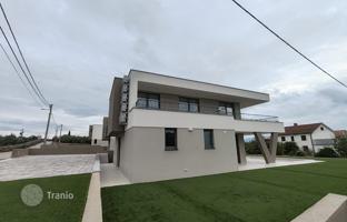 5-комнатный дом 165 м² в Крке за 850 000 €