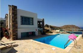 Вилла с бассейном и видом на море, Мохлос, Крит, Греция за 3 500 € в неделю