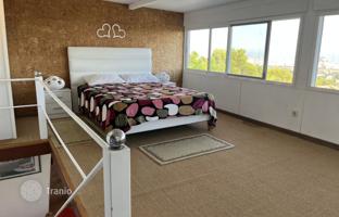 4-комнатный коттедж 246 м² в Дении за 390 000 €