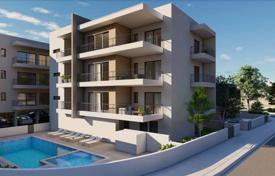 Комплекс вилл и апартаментов в Пафосе за 300 000 €