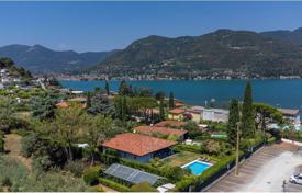 Двухэтажная вилла с бассейном и видом на озеро в Сан-Феличе-дель-Бенако, Ломбрадия, Италия за 1 980 000 €