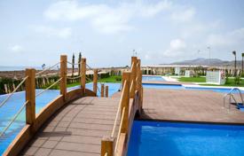 Квартира с частным садом в 250 м от пляжа в Мар‑де-Пульпи, Альмерия за 175 000 €