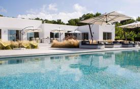 Современная вилла с бассейном и панорамным видом на море и закаты, Кала Конта, Ибица, Испания за 13 800 € в неделю