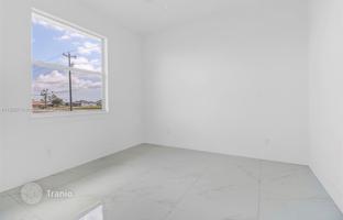 4-комнатный дом 157 м² в Кейп Корале за $405 000