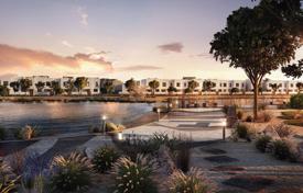 Большая резиденция с бассейнами, парками и магазинами, Абу-Даби, ОАЭ за От $144 000