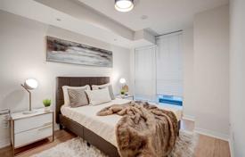 Квартира в Янг-стрит, Торонто, Онтарио,  Канада за C$755 000
