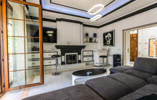 5-комнатная вилла 436 м² в Марбелье за 1 825 000 €