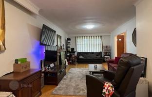 7-комнатный дом в Норт-Йорке за C$2 299 000