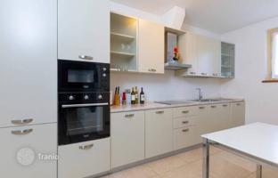 5-комнатная вилла 500 м² в Марчано-делла-Кьяна за 790 000 €