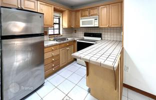 2-комнатная квартира в кондо 76 м² в Вест-Энде за $295 000