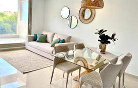 Апартаменты дуплекс с 3 спальнями возле пляжа в Ла Зении за 429 000 €