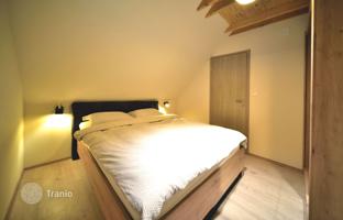 8-комнатный дом 255 м² в Фужине за 350 000 €