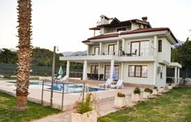 Просторная вилла с бассейном в 600 метрах от моря, Кемер, Турция за 3 900 € в неделю