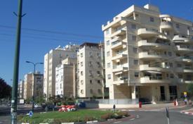Квартира с двумя балконами и видом на город, недалеко от городского центра, Нетания, Израиль за $545 000