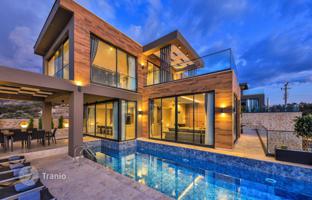 6-комнатная вилла 474 м² в Калкане за 63 857 000 TRY