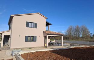 4-комнатный дом 185 м² в Лабине за 590 000 €