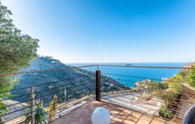 Дизайнерская вилла с фантастическим видом на море и бассейном в Бенидорме, Аликанте, Испания за $1 778 000