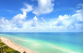 Современные апартаменты с видом на океан в резиденции на первой линии от пляжа, Майами Бич, Майами, США за $859 000