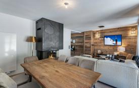 Новые апартаменты с двумя парковочными местами в центре Куршевеля, Франция за 2 330 000 €
