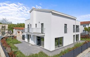 6-комнатный дом 190 м² в Порече за 570 000 €