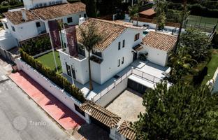 11-комнатная вилла 262 м² в Нуэва Андалусии за 2 795 000 €