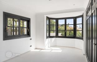 12-комнатная вилла 626 м² в Бенаависе за 2 995 000 €