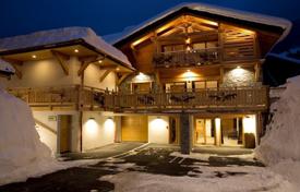 Трехэтажное шале с личным бассейном на курорте Межев, Альпы, Франция за 8 000 € в неделю