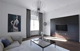 Меблированная квартира с видом на площадь Кошута и Дунай, V Район, Будапешт, Венгрия за 999 000 €